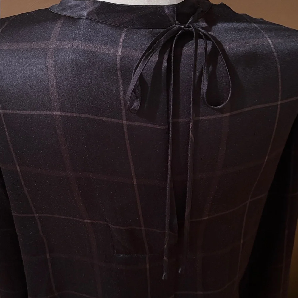 Vince. grid plaid top - Picture 5 of 7